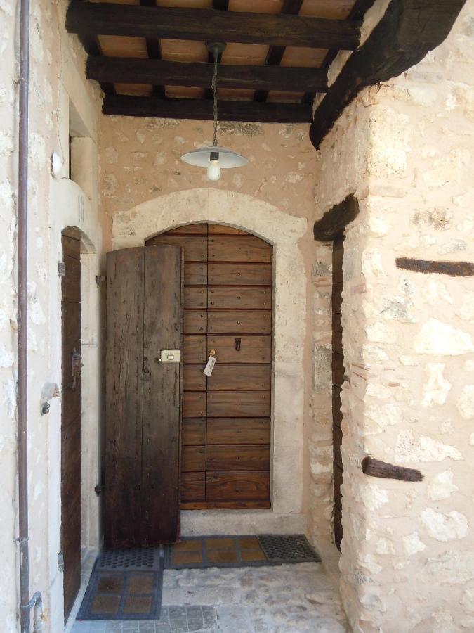La Casa Su Le Dimore Del Borgo サント・ステーファノ・ディ・セッサーニオ エクステリア 写真